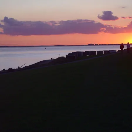 Apartment Haus Halligblick, Am Wattenmeer, Whghooge *